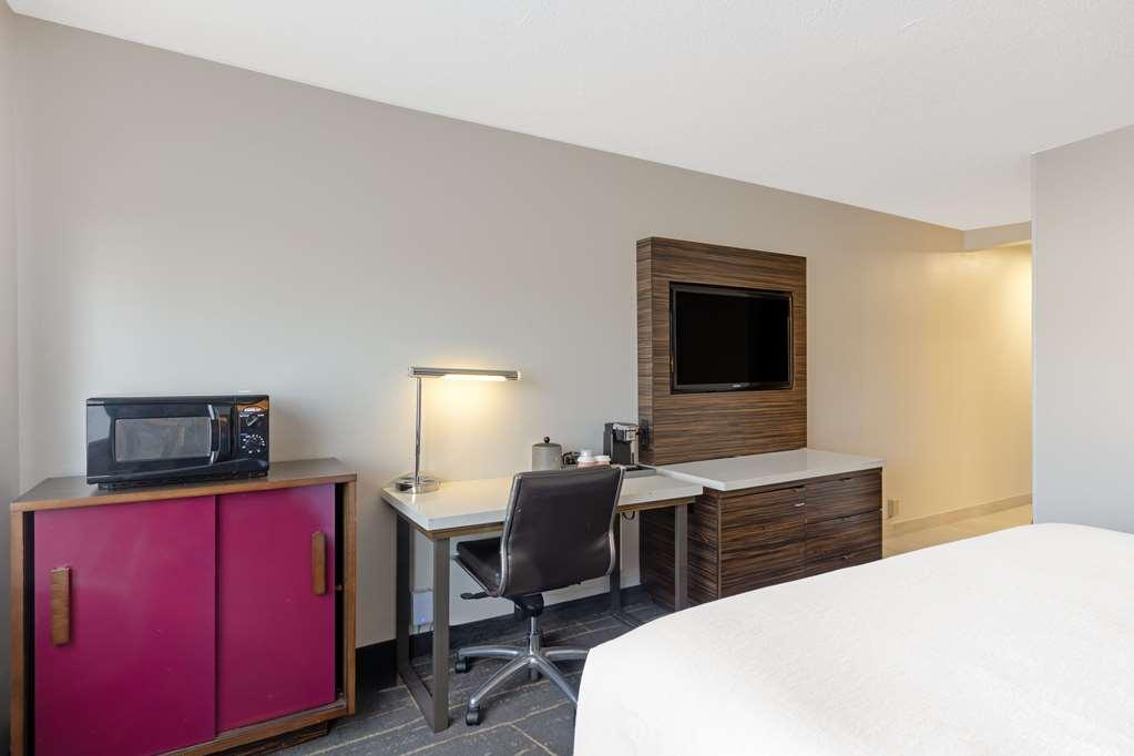 The Lux Hotel & Conference Center, Ascend Hotel Collection Уотерлу Номер фото